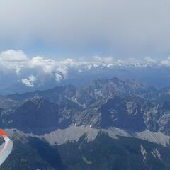 Flugwegposition um 10:38:54: Aufgenommen in der Nähe von Gemeinde Scharnitz, 6108, Österreich in 3274 Meter